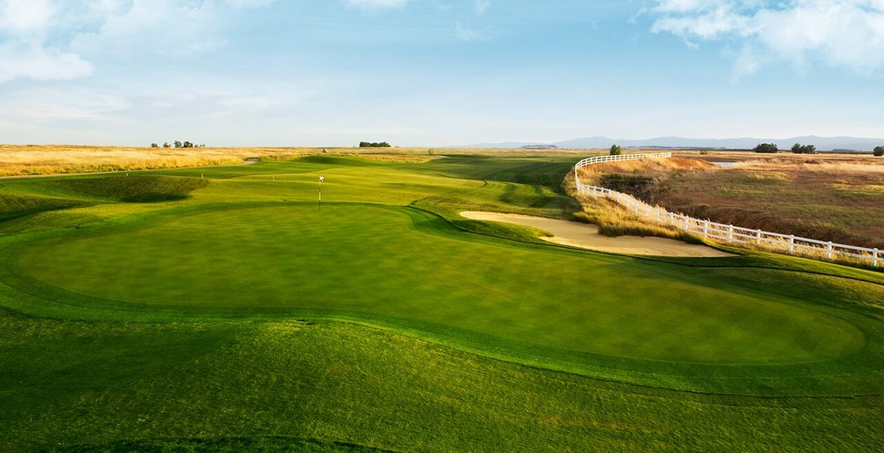 golf the links rolling hills