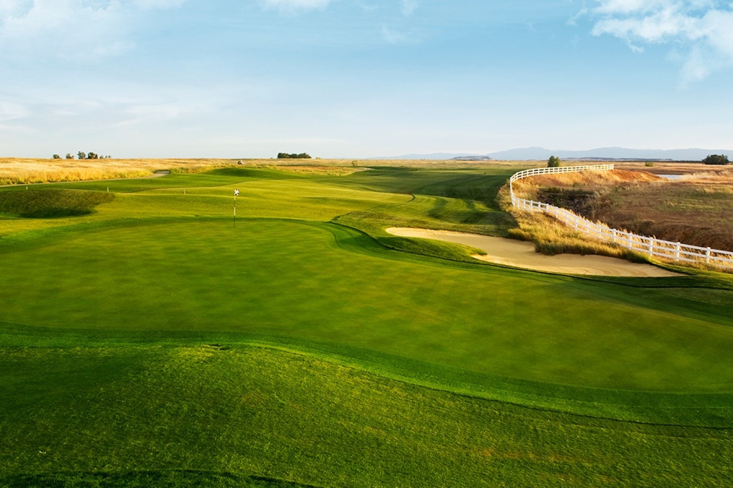 golf the links rolling hills