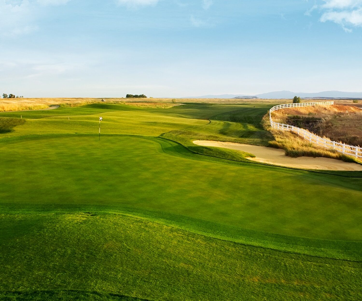 golf the links rolling hills